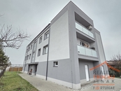 Prodej, Byt 3+kk, Moravany, cena 4490000 CZK / objekt, nabízí 