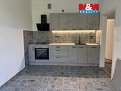 Pronájem bytu 2+1, 65 m2, Pardubice, ul. Na Bukovině, cena 20000 CZK / objekt / měsíc, nabízí M&M reality holding a.s.