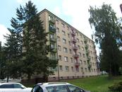 Byt 3+1 s balkonem v žádané lokalitě Hlinsko, ul. Budovatelů, cena 3250000 CZK / objekt, nabízí 