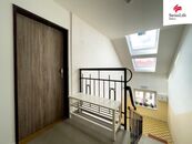 Pronájem bytu 1+kk 31 m2 Železničního pluku, Pardubice, cena 11500 CZK / objekt / měsíc, nabízí Swiss Life Select Reality