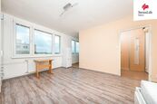 Prodej bytu 1+kk 26 m2 Sluneční, Pardubice, cena 3790000 CZK / objekt, nabízí 